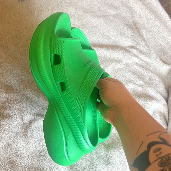 Balenciaga crocs In green size 9 / 39 - Picture 5 of 5